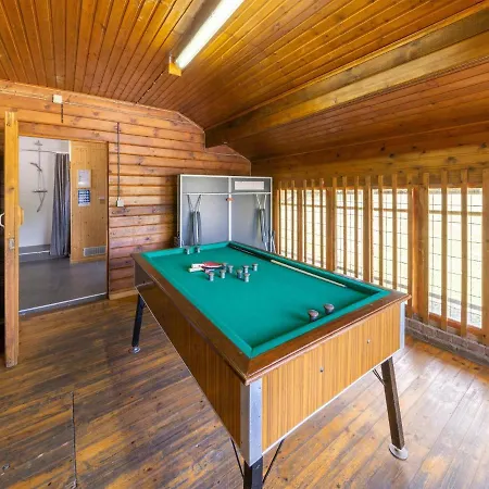 Majestic In Durbuy 200 Meters From The Golf Holiday home *